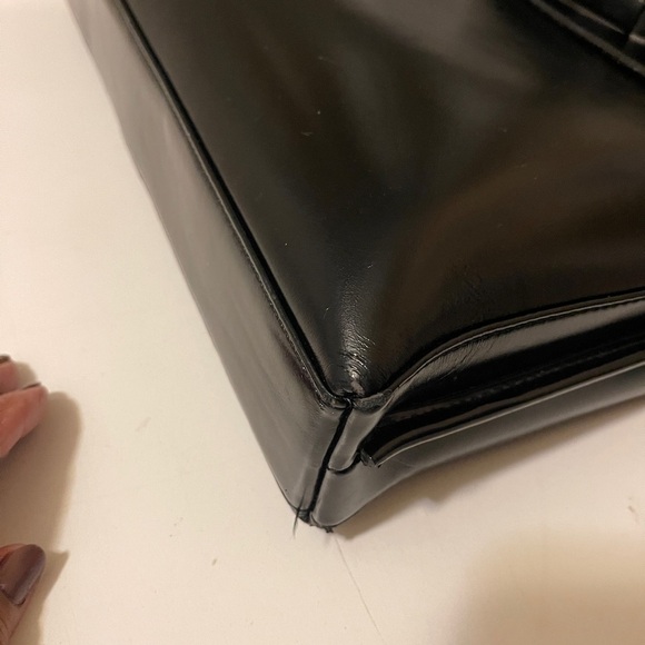 Beautiful laptop or office bag copy of name brand good quality - Picture 16 of 16